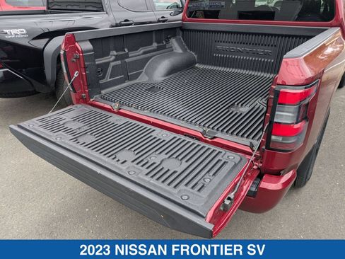 Used 2023 Nissan Frontier SV w/ Tow Package AWD/4WD image 32