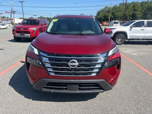 Used 2024 Nissan Rogue SV w/ SV Premium Package FWD image 12