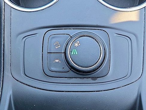 Certified 2024 GMC Terrain SLE FWD image 19