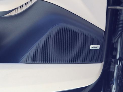 Certified 2024 Porsche Macan 4 Electric image 14