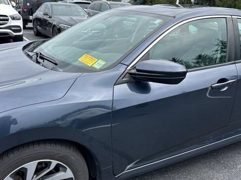Used 2017 Honda Civic EX image 7