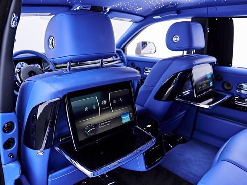 Used 2024 Rolls-Royce Phantom Sedan w/ The Phantom Package RWD image 59