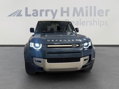 Used 2021 Land Rover Defender 110 SE image 8
