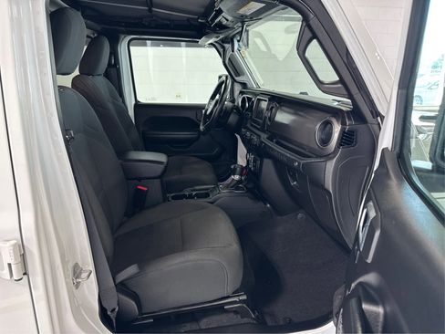 Used 2021 Jeep Wrangler Unlimited Sport image 14