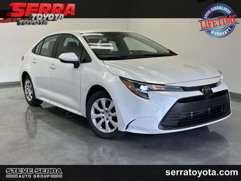 Used 2026 Toyota Corolla LE FWD image 1