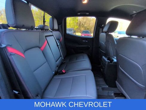 Certified 2024 Chevrolet Colorado Z71 w/ LPO, Dark Essentials Package AWD/4WD image 27