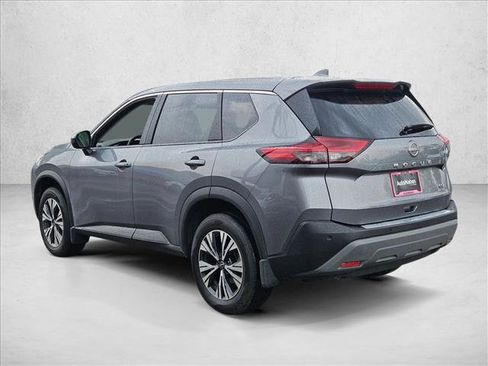 Used 2023 Nissan Rogue SV FWD image 8