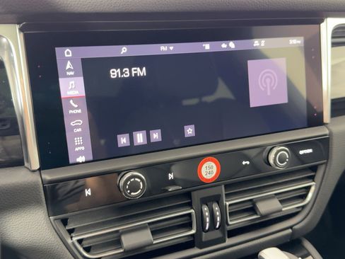 Used 2026 Porsche Macan S image 24