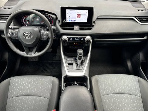 Used 2024 Toyota RAV4 XLE FWD image 18