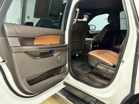 Used 2023 Ford Expedition Max King Ranch AWD/4WD image 19