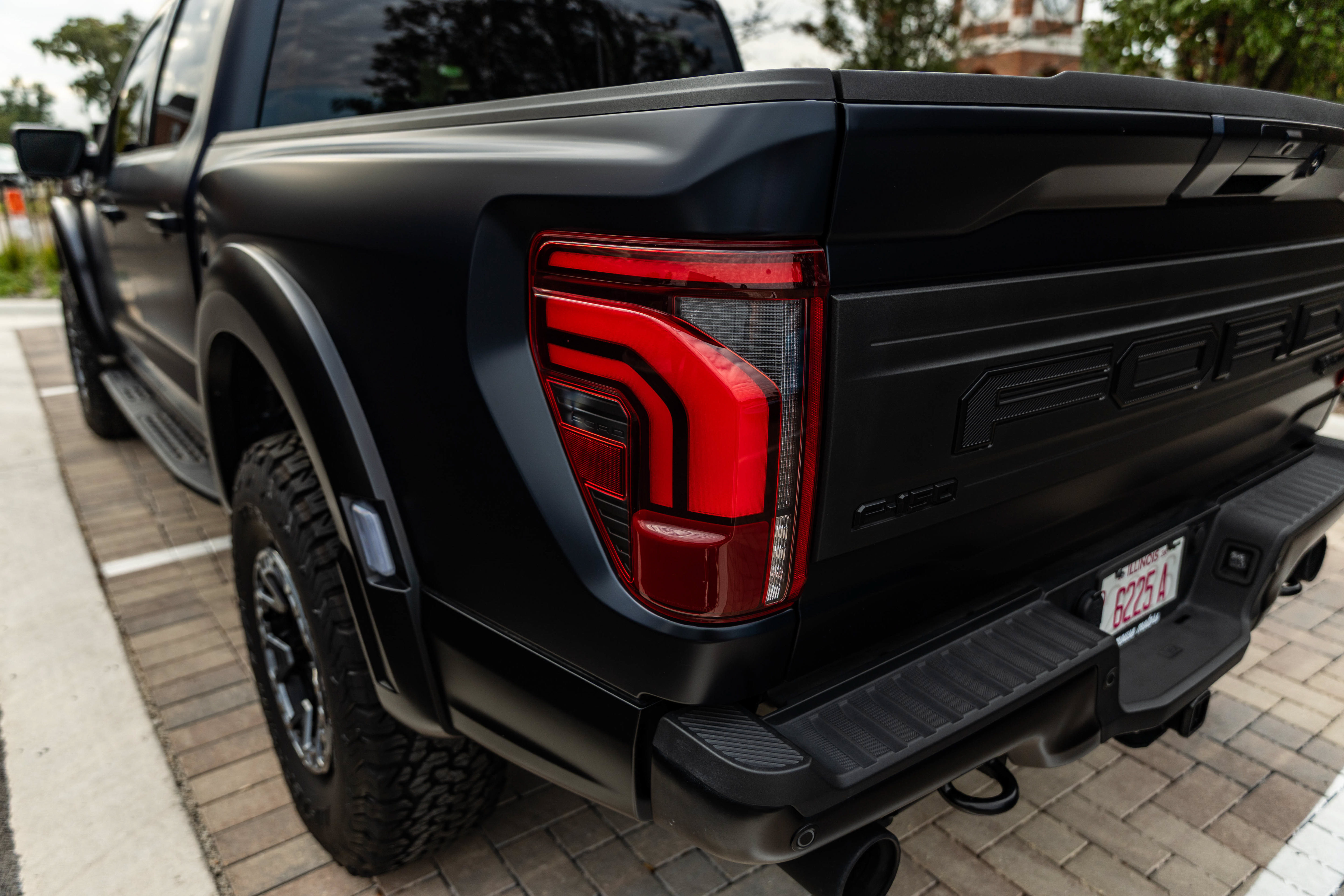 New 2025 Ford F150 Raptor w/ Equipment Group 803A Raptor R AWD/4WD image 21
