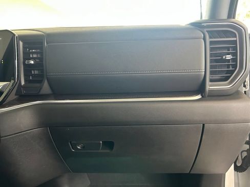 Used 2026 Chevrolet Silverado 2500 LT AWD/4WD image 31