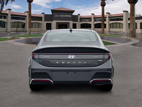 New 2026 Hyundai Sonata Limited FWD image 6