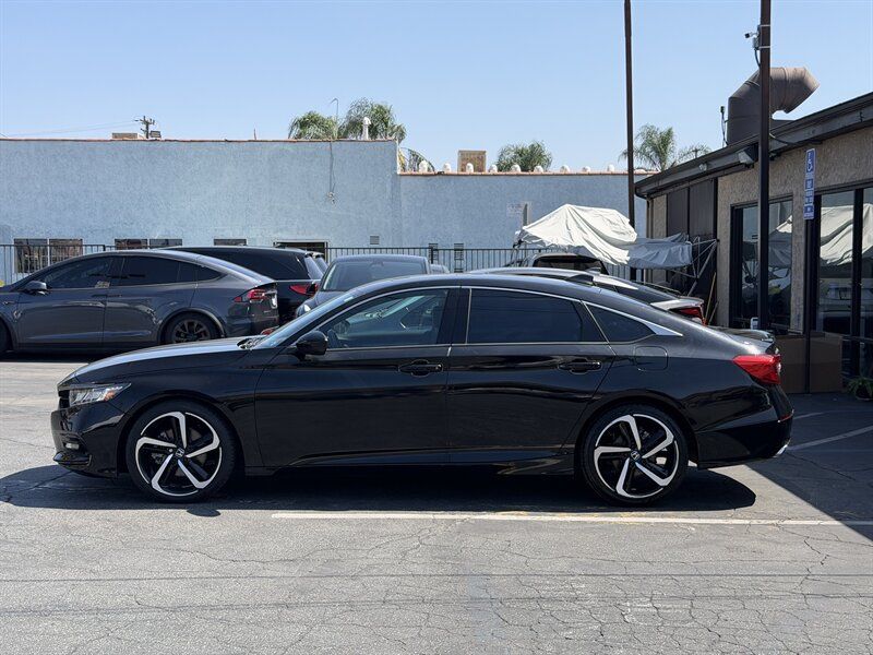 Used 2019 Honda Accord Sport image 4