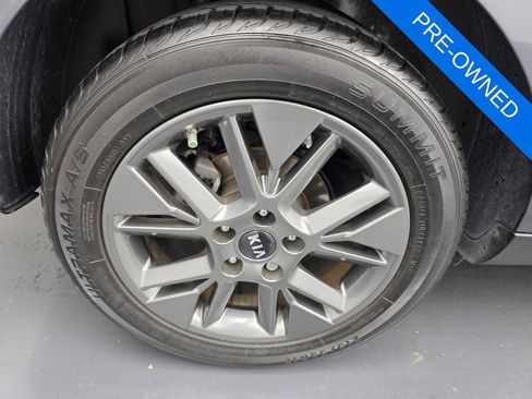 Used 2021 Kia Soul S FWD image 16