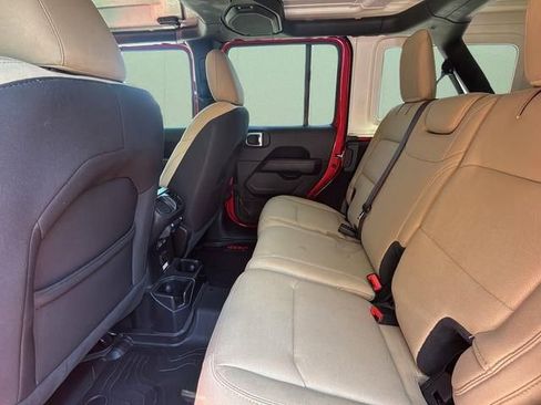 Used 2021 Jeep Wrangler Unlimited Sahara AWD/4WD image 26