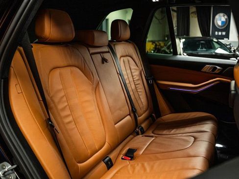 Used 2019 BMW X5 xDrive40i w/ M Sport Package image 13