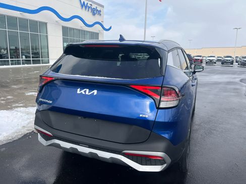 Used 2024 Kia Sportage EX image 16