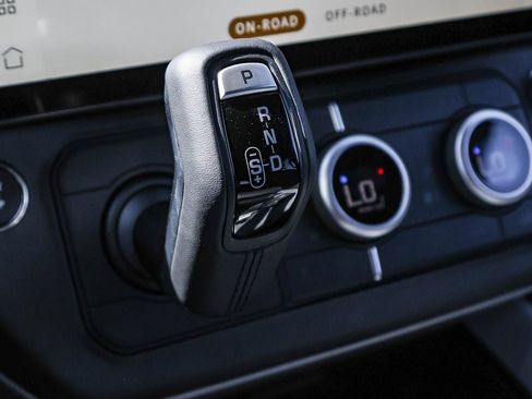 New 2026 Land Rover Defender 110 X AWD/4WD image 32
