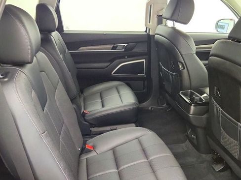 Used 2022 Kia Telluride EX w/ EX Premium Package FWD image 24