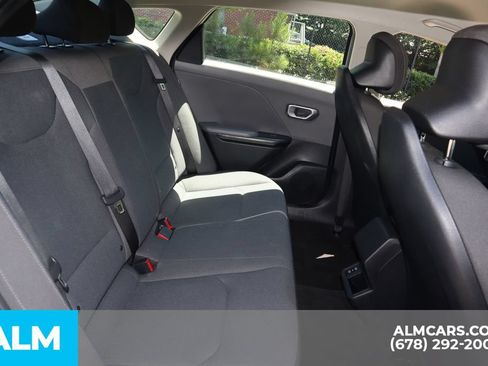 Used 2025 Kia K4 FWD image 21