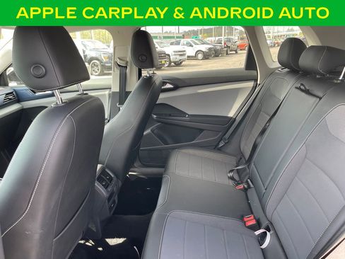 Used 2022 Volkswagen Taos SE AWD/4WD image 12
