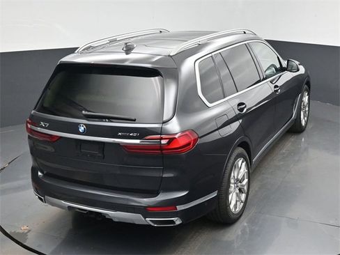 Used 2022 BMW X7 xDrive40i w/ Executive Package image 52