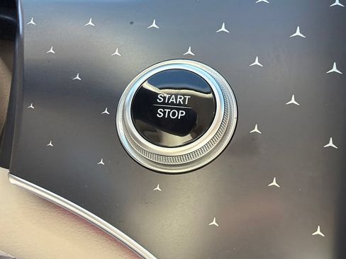 Used 2022 Mercedes-Benz EQS 450+ Sedan image 31
