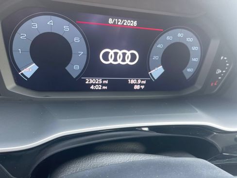 Used 2023 Audi Q3 2.0T Premium Plus w/ Premium Plus Package AWD/4WD image 6
