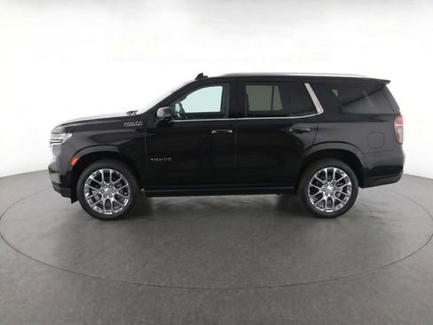 Used 2022 Chevrolet Tahoe LT w/ LT Signature Plus Package RWD image 4