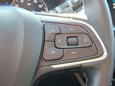 Used 2023 Buick Envision Essence image 22