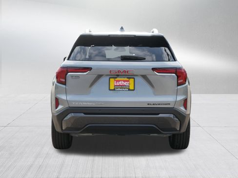 Used 2025 GMC Terrain Elevation w/ Elevation Premium Package AWD/4WD image 6