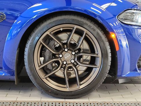 Used 2022 Dodge Charger SRT Hellcat w/ Harman/Kardon Audio Group image 8