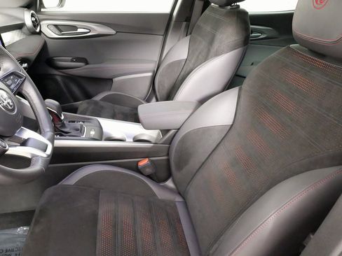 Used 2024 Alfa Romeo Tonale Veloce image 48