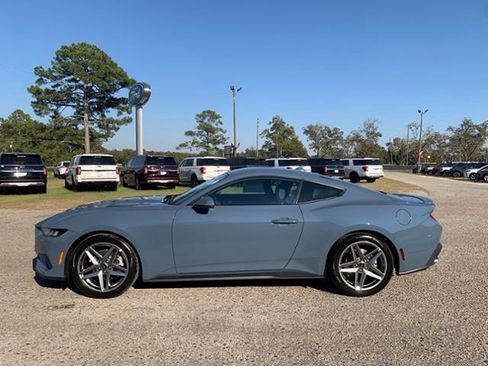 New 2024 Ford Mustang Premium image 5