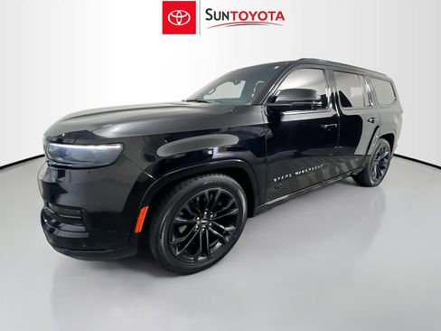 Used 2023 Jeep Grand Wagoneer Series II image 9