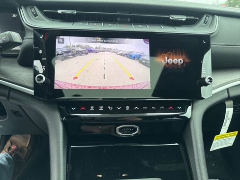 New 2026 Jeep Grand Cherokee Limited image 14