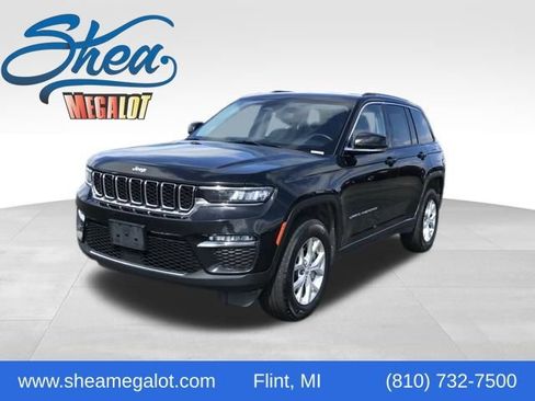 Used 2023 Jeep Grand Cherokee Limited AWD/4WD image 1