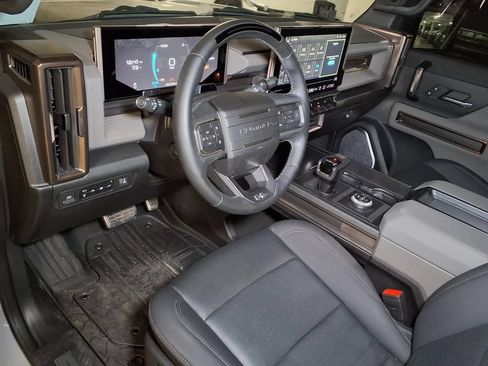 Used 2024 GMC Hummer EV 2X w/ Extreme Off-Road Package AWD/4WD image 4