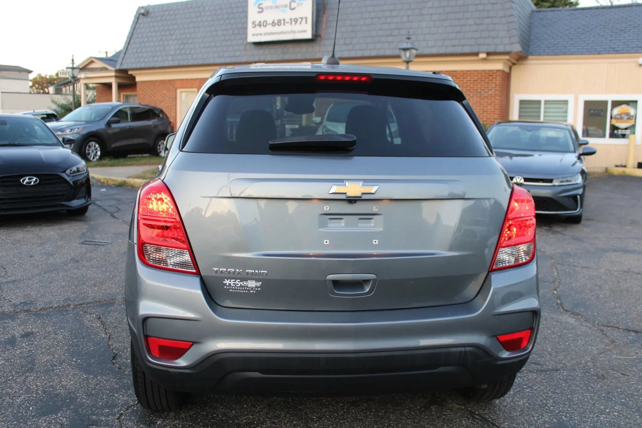 Used 2020 Chevrolet Trax LS w/ Tint and Cruise Package AWD/4WD image 7