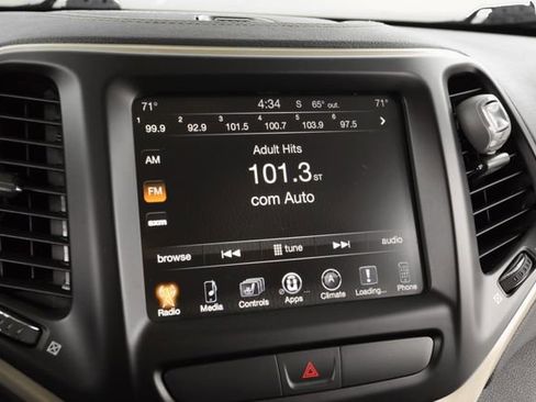 Used 2017 Jeep Cherokee High Altitude AWD/4WD image 31