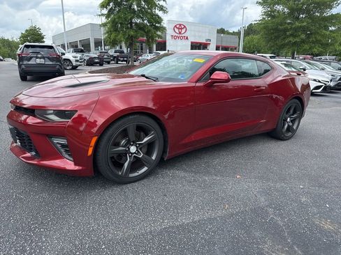 Used 2016 Chevrolet Camaro SS RWD image 2