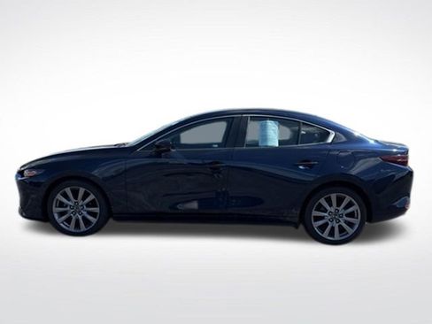 Used 2019 MAZDA MAZDA3 Sedan w/ Select Package FWD image 2