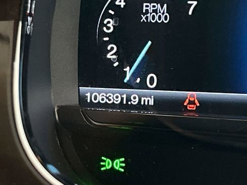 Used 2018 Ford Taurus Limited image 22