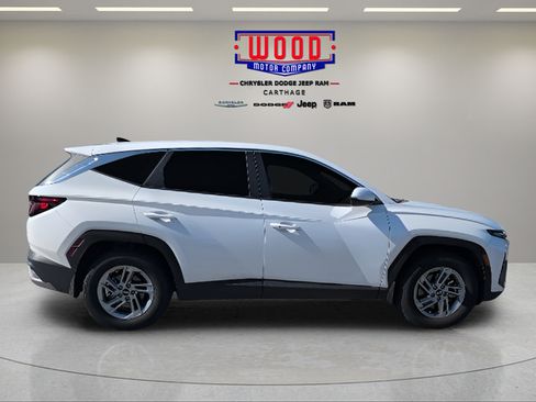 Used 2026 Hyundai Tucson SE FWD image 3