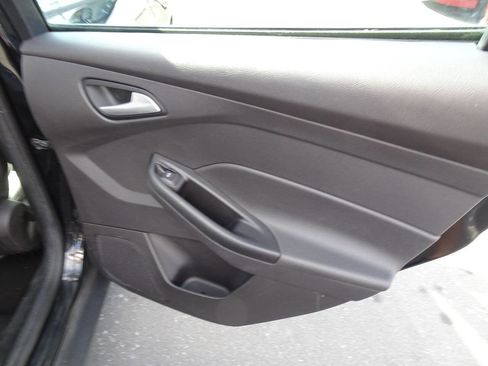 Used 2014 Ford Focus SE w/ Equipment Group 201A image 18