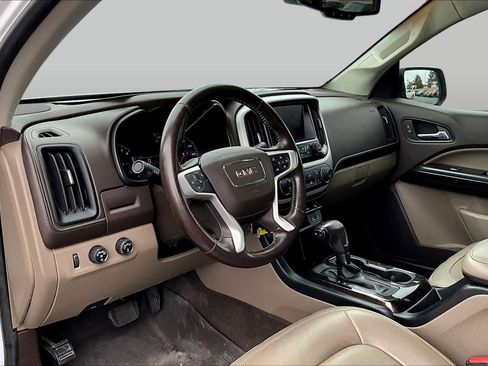 Used 2018 GMC Canyon SLT w/ Driver Alert Package AWD/4WD image 8