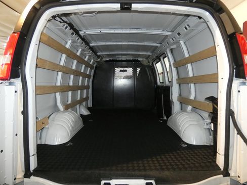 Used 2023 Chevrolet Express 2500 w/ Driver Convenience Package image 6