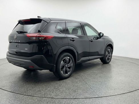 Used 2025 Nissan Rogue SV image 9
