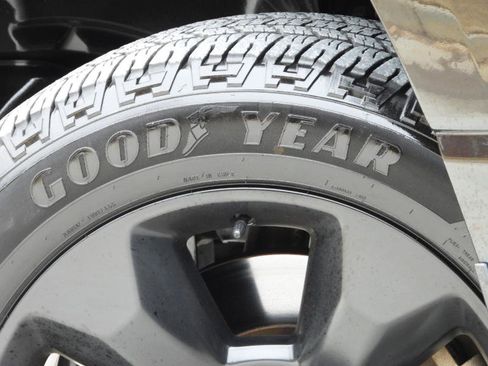 Used 2019 RAM 1500 Big Horn image 14